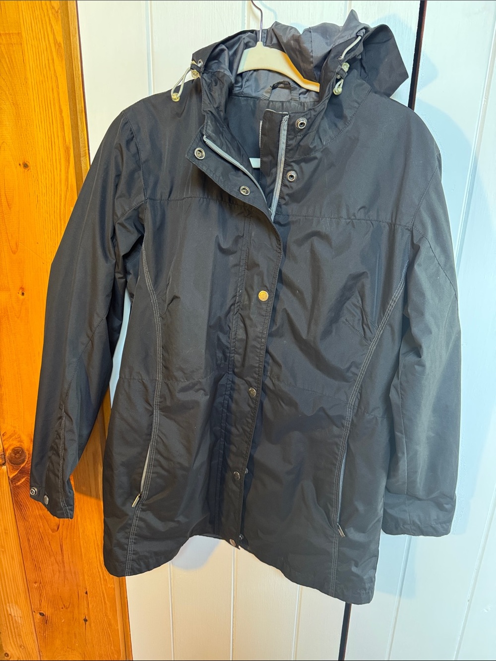 White Sierra Black Hooded Ski Jacket